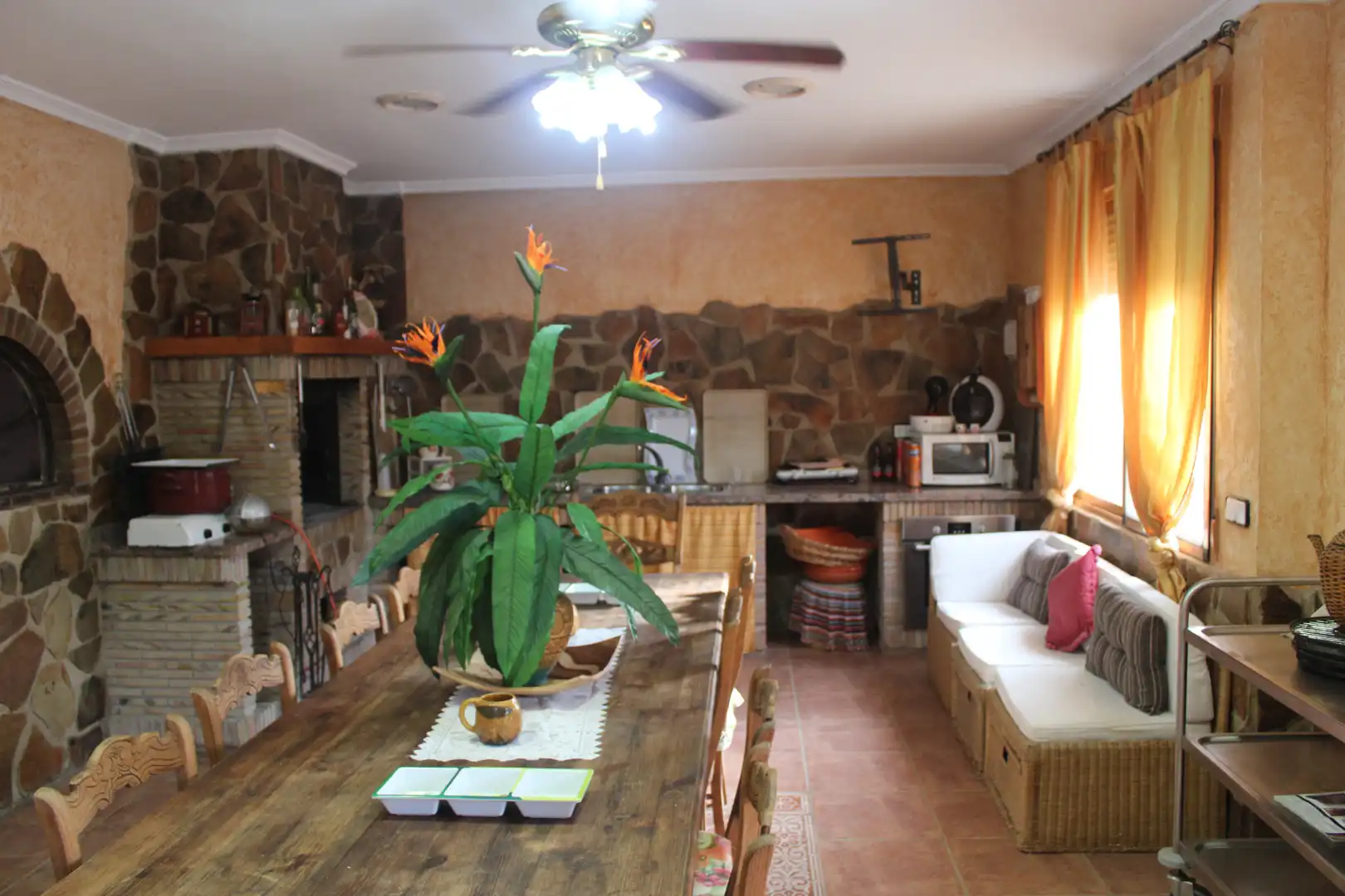 Wohnzimmer von Haus oder Chalet zum Verkauf in Sax mit Privatgarten, Schwimmbad und Möbliert