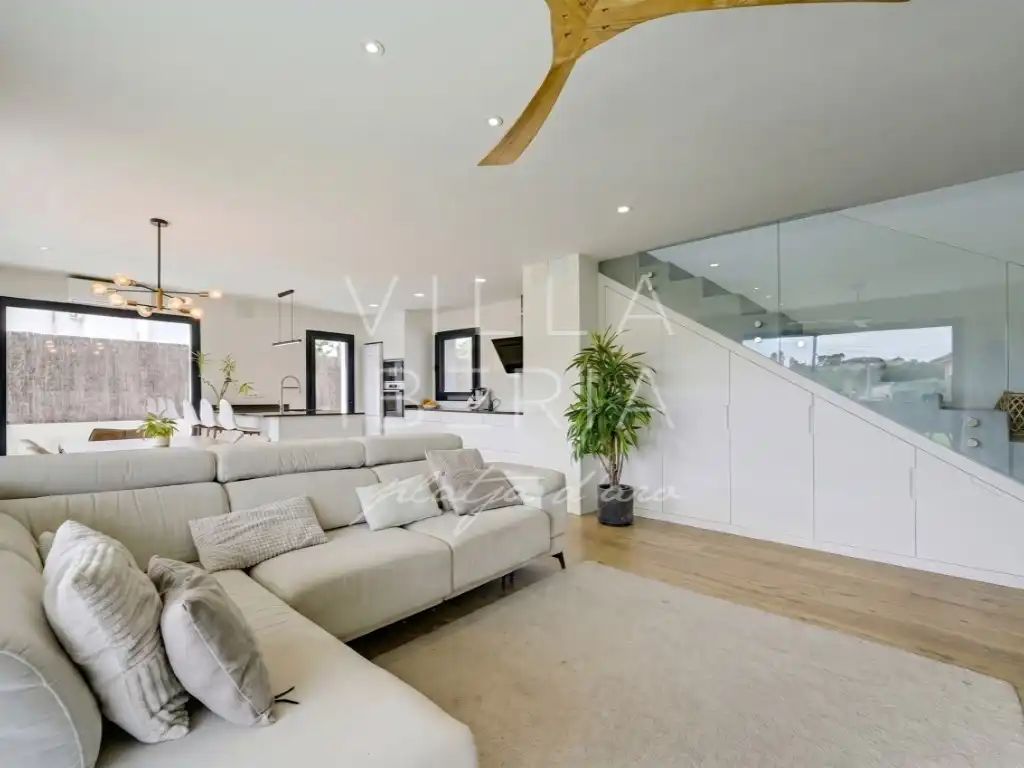 Living room of Houses for sale in Calonge i Sant Antoni  with Air Conditioner, Heating and Private garden