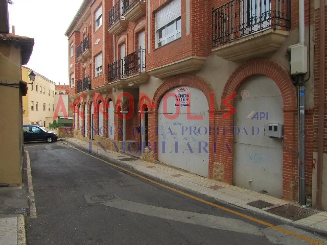 Business premises for sale in Calle Alcañices 1 Bj 1 49600, imagen 3