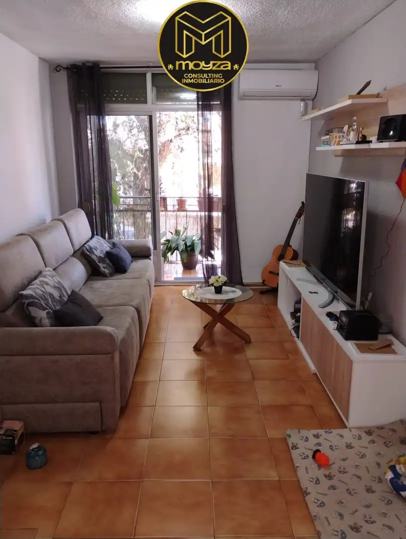 Appartamento con terrazza in affitto a Linarejos