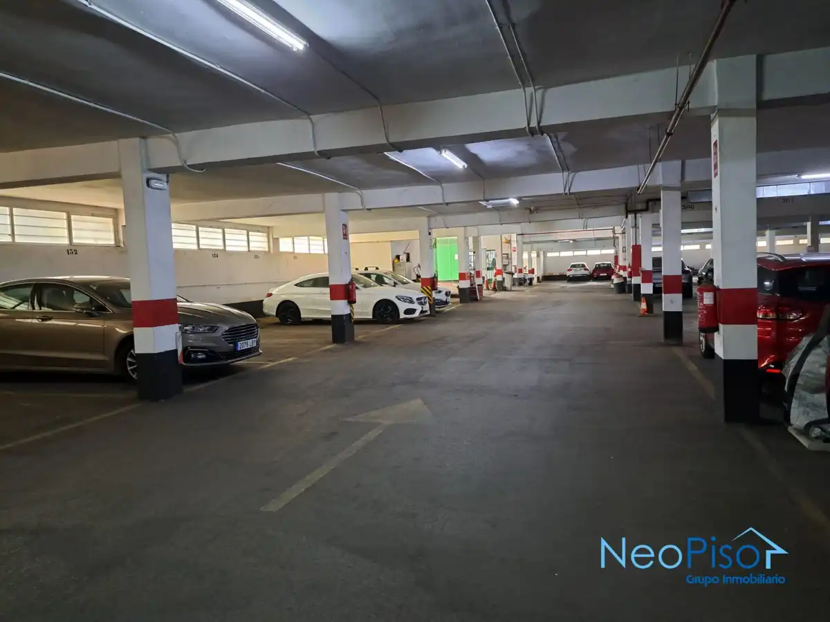 Parking de Piso en venta en Alcorcón con Terraza