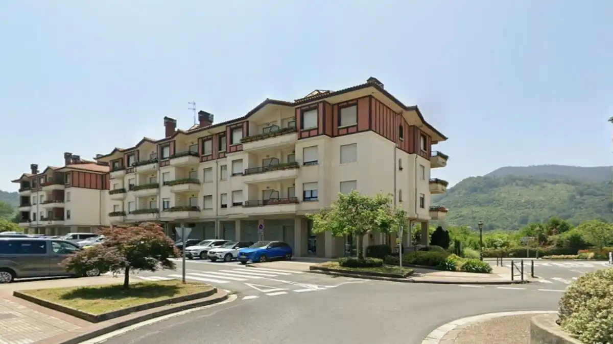 Vista exterior de Local en venta en Usurbil