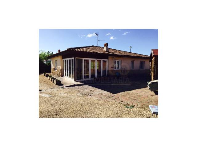 Casa-chalet en Venta en Huércanos