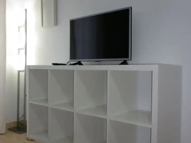 Sala d'estar de Apartament de lloguer en Dos Hermanas amb Aire condicionat, Moblat i Balcó