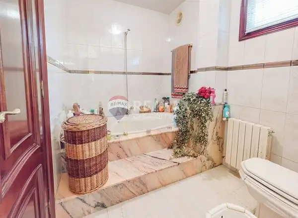 Baño de Casa o chalet en venta en Vigo  con Calefacción, Jardín privado y Trastero