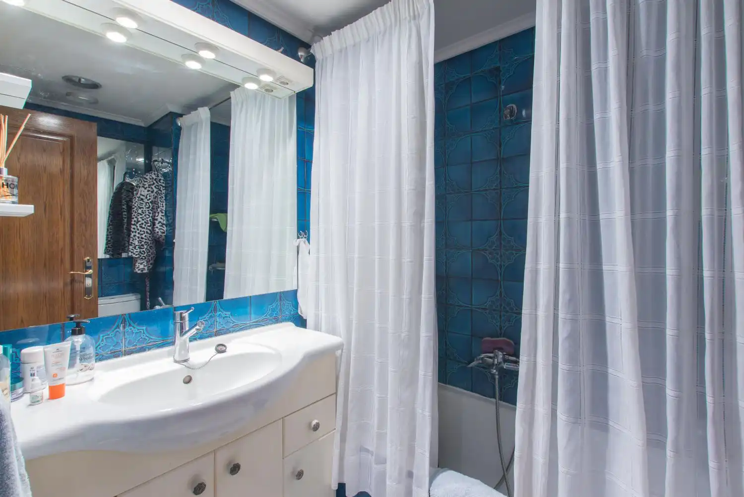 Baño de Piso en venta en  Pamplona / Iruña con Calefacción, Trastero y Amueblado