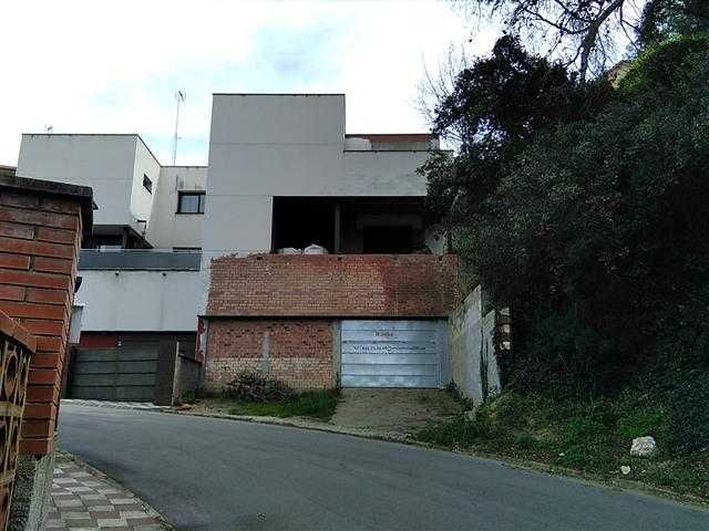 Exterior view of Building for sale in Abrera