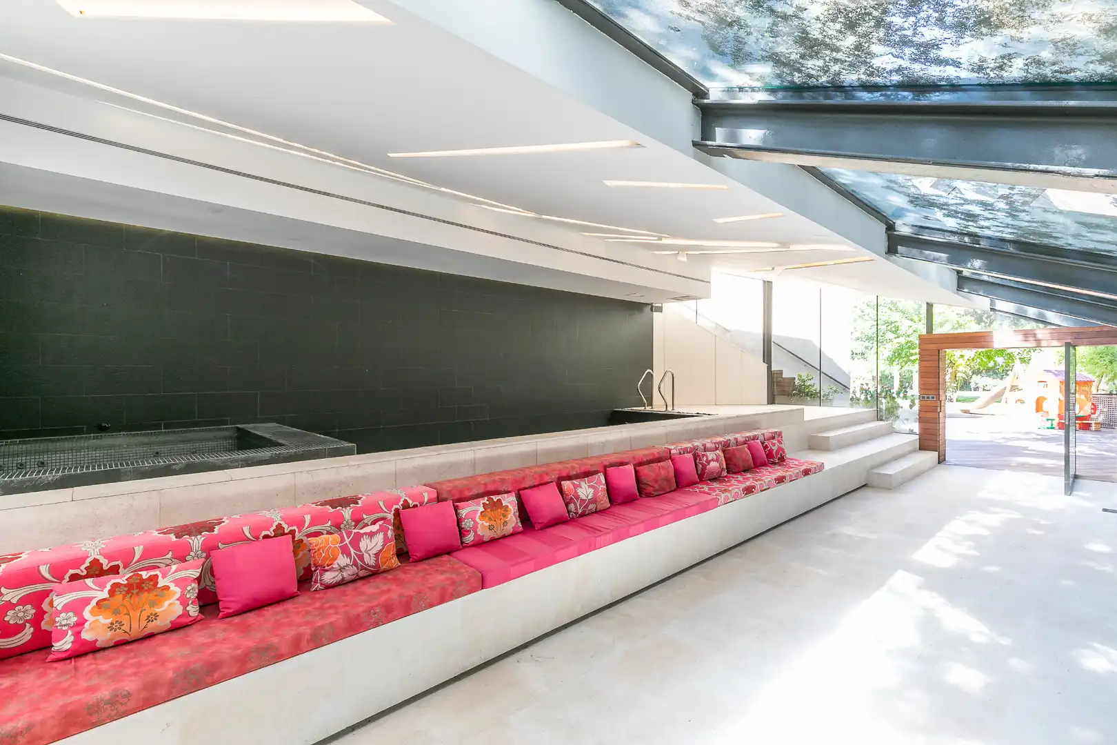 Terrace of Houses for rent in Madrid  with Air Conditioner, Heating and Private garden