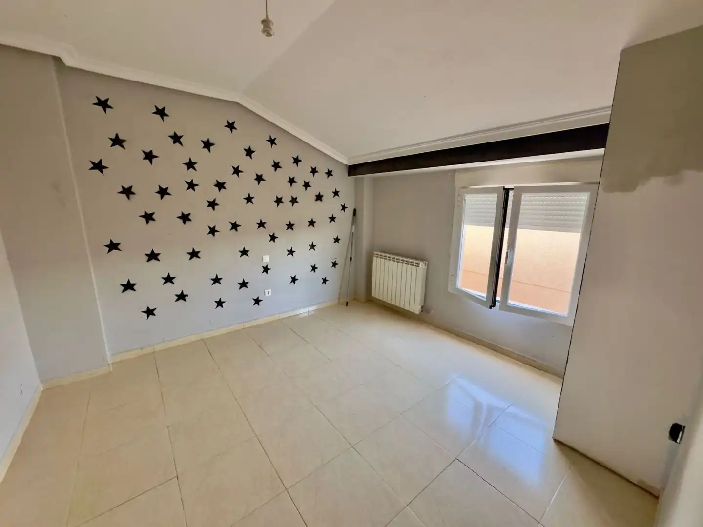Habitación de Ático en venta en Valdepeñas con Terraza y Balcón