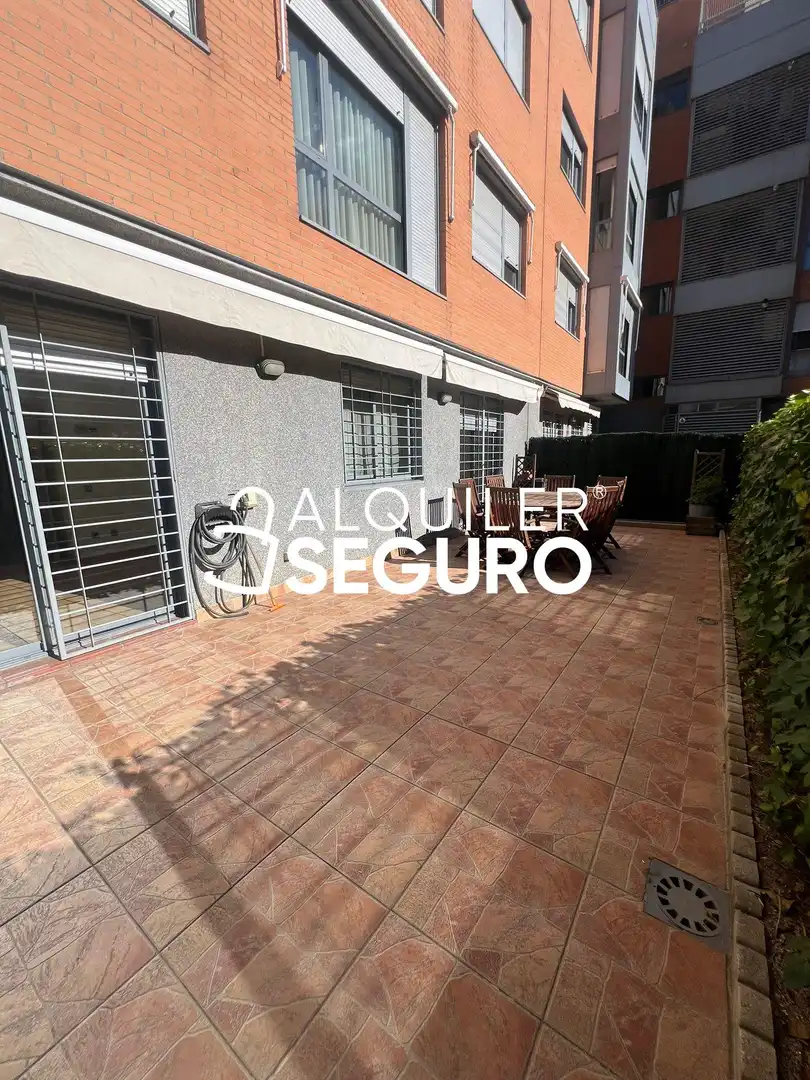 Vista exterior de Pis de lloguer en Madrid amb Aire condicionat, Calefacció i Terrassa