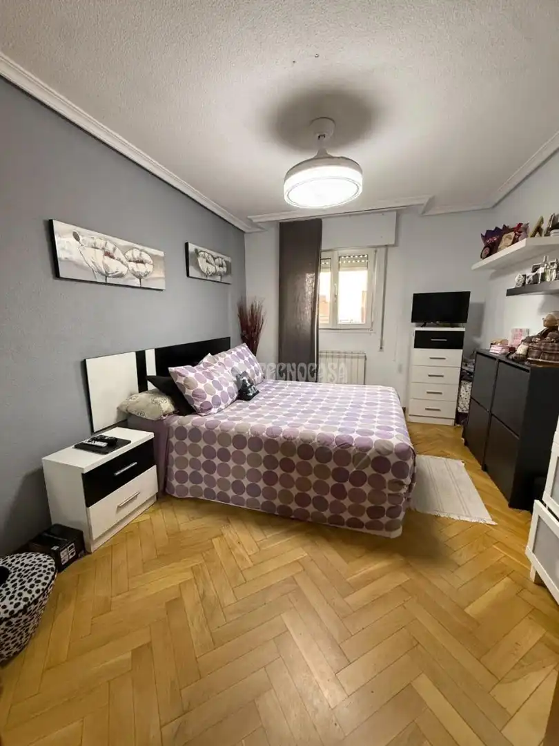 Habitación de Piso en venta en Madrid con Calefacción y Amueblado