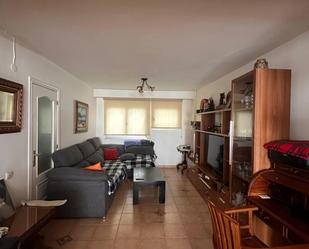 Living room of Flat for sale in Padrón  with Oven and Washing machine