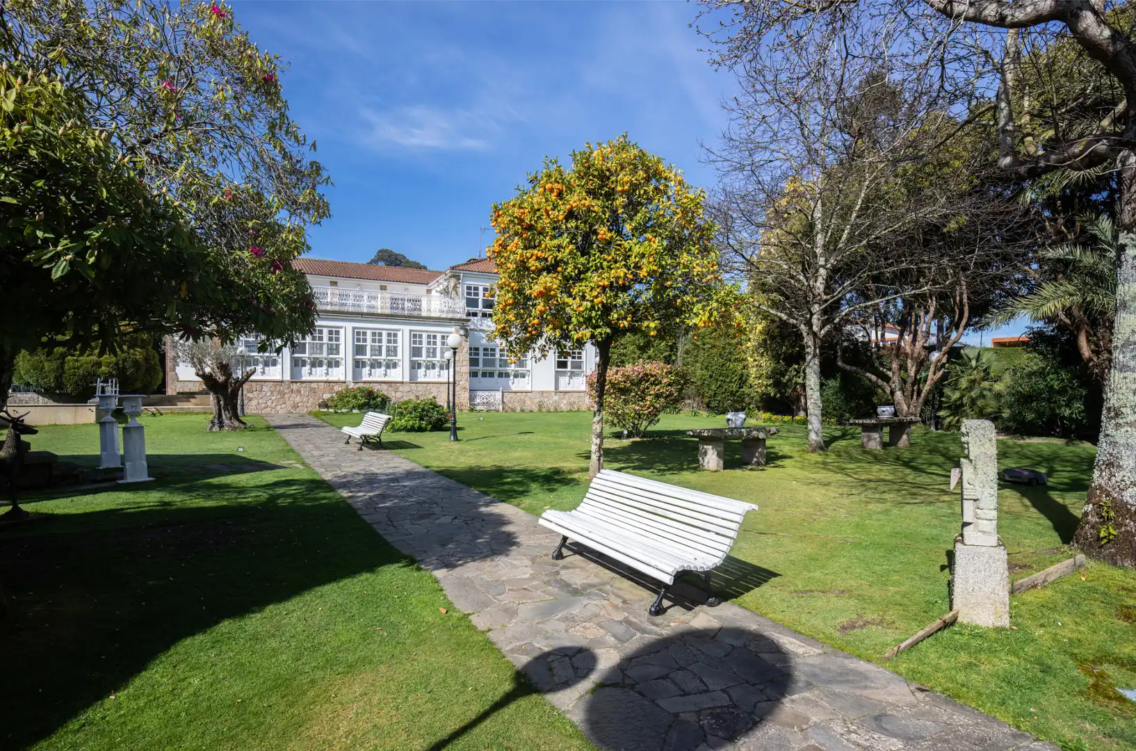 Vista exterior de Casa o chalet en venta en Culleredo con Calefacción, Jardín privado y Parquet