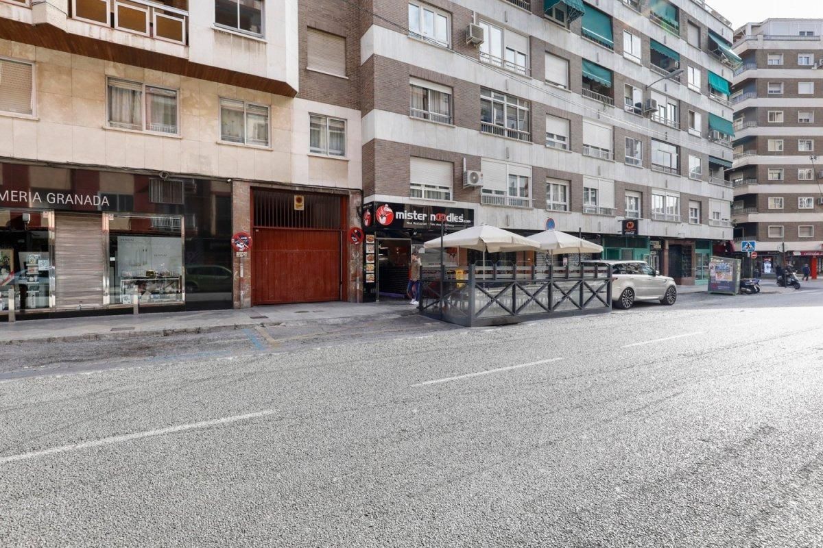 Vista exterior de Garaje en venta en  Granada Capital