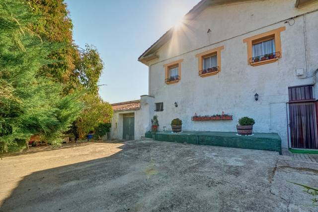 Casa-chalet en Venta en Añorbe