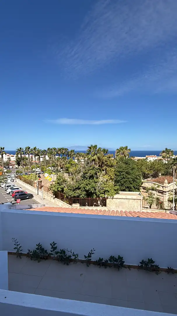Außenansicht von Wohnung zum Verkauf in Adeje mit Terrasse und Gemeinschaftspool
