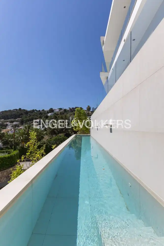 Swimming pool of Houses for sale in Jávea / Xàbia  with Air Conditioner, Heating and Terrace