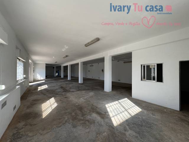Garaje en Venta en Carrer Torás en Ensanche - Parque Santa Rosa