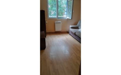 Bedroom of Flat for sale in  Madrid Capital  with Air Conditioner