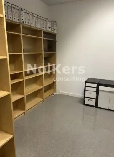 Industrial buildings for rent in Centre