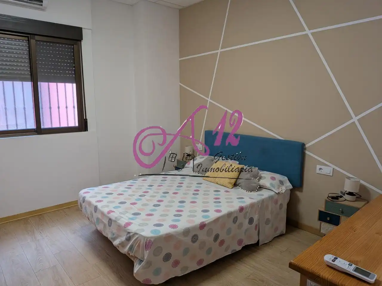 Habitación de Planta baja de alquiler en Valencia con Aire acondicionado y Amueblado