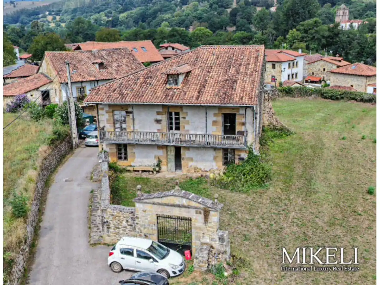 Vista exterior de Finca rústica en venta en Saro con Jardín privado y Parquet