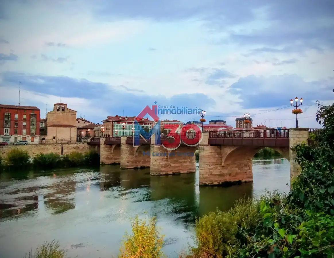 Edifici en venda en Miranda de Ebro