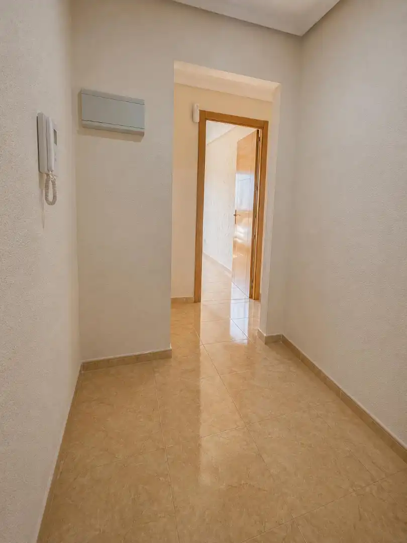 Piso de alquiler en Valencia con Aire acondicionado, Amueblado y Horno