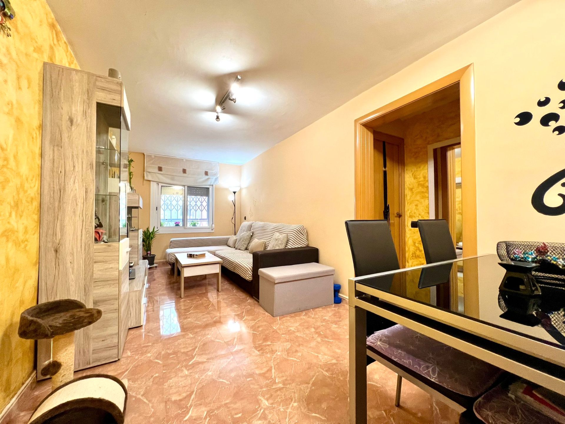 Living room of Planta baja for sale in Santa Coloma de Gramenet