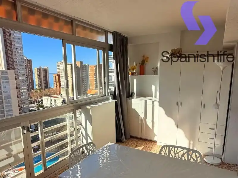 Habitación de Apartamento en venta en Benidorm con Amueblado