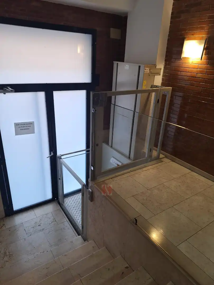 Flat for sale in Granada  with Heating and Furnished
