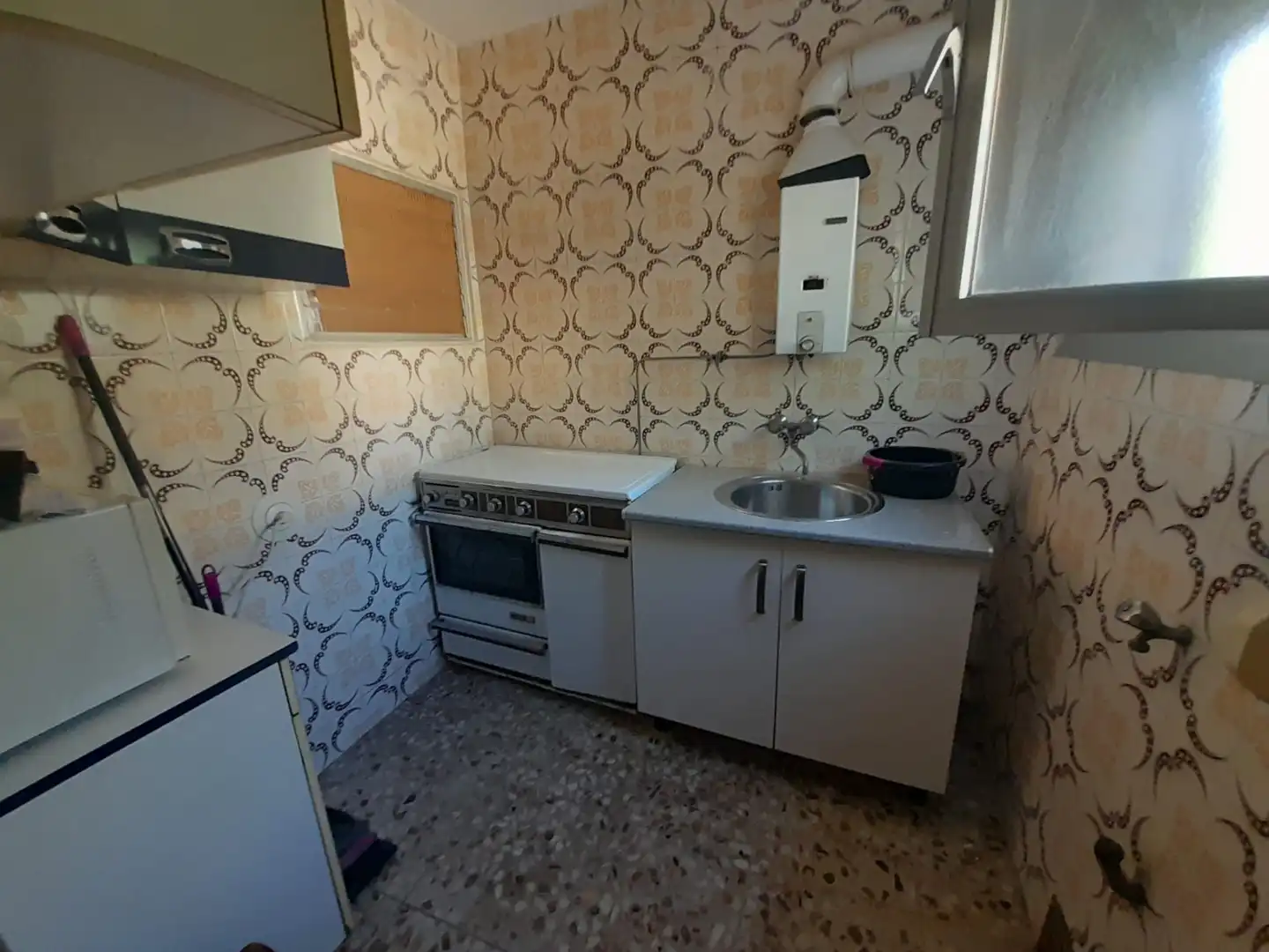 Piso con balcón en venta en Calle de Tomelloso, imagen 5