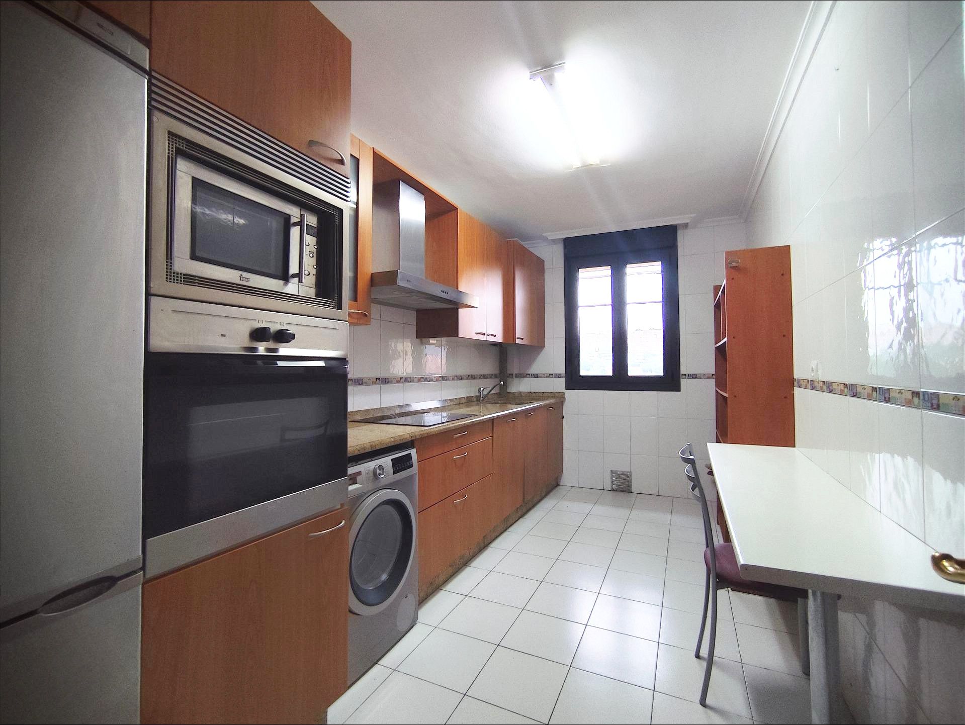 Kitchen of Flat to rent in Santander  with Heating and Storage room