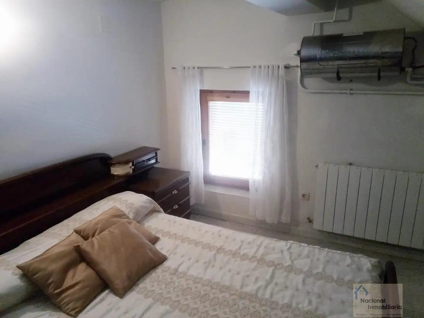 Dormitori de Casa o xalet en venda en Torre Val de San Pedro amb Calefacció, Moblat i Alarma