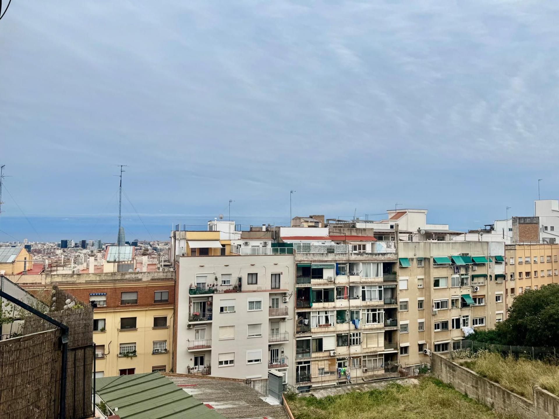 Vista exterior de Àtic en venda en  Barcelona Capital amb Aire condicionat, Parquet i Terrassa