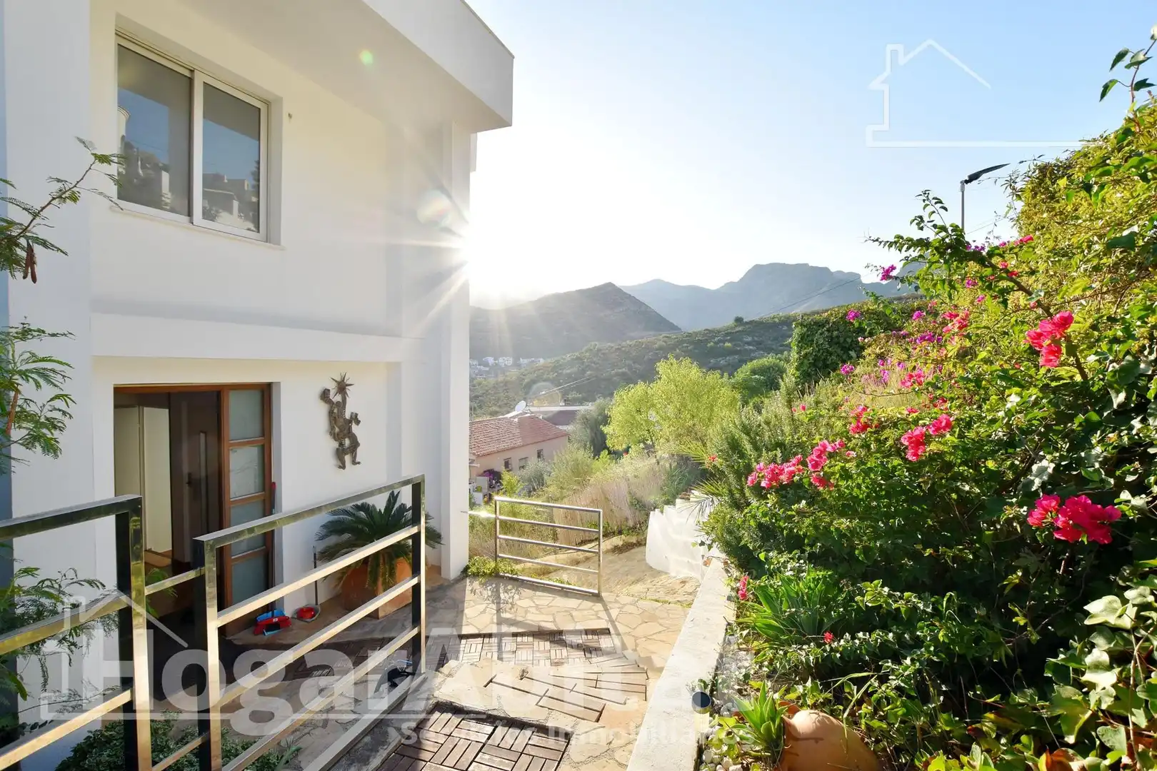 Vista exterior de Casa o chalet en venta en Gandia con Jardín privado, Parquet y Terraza