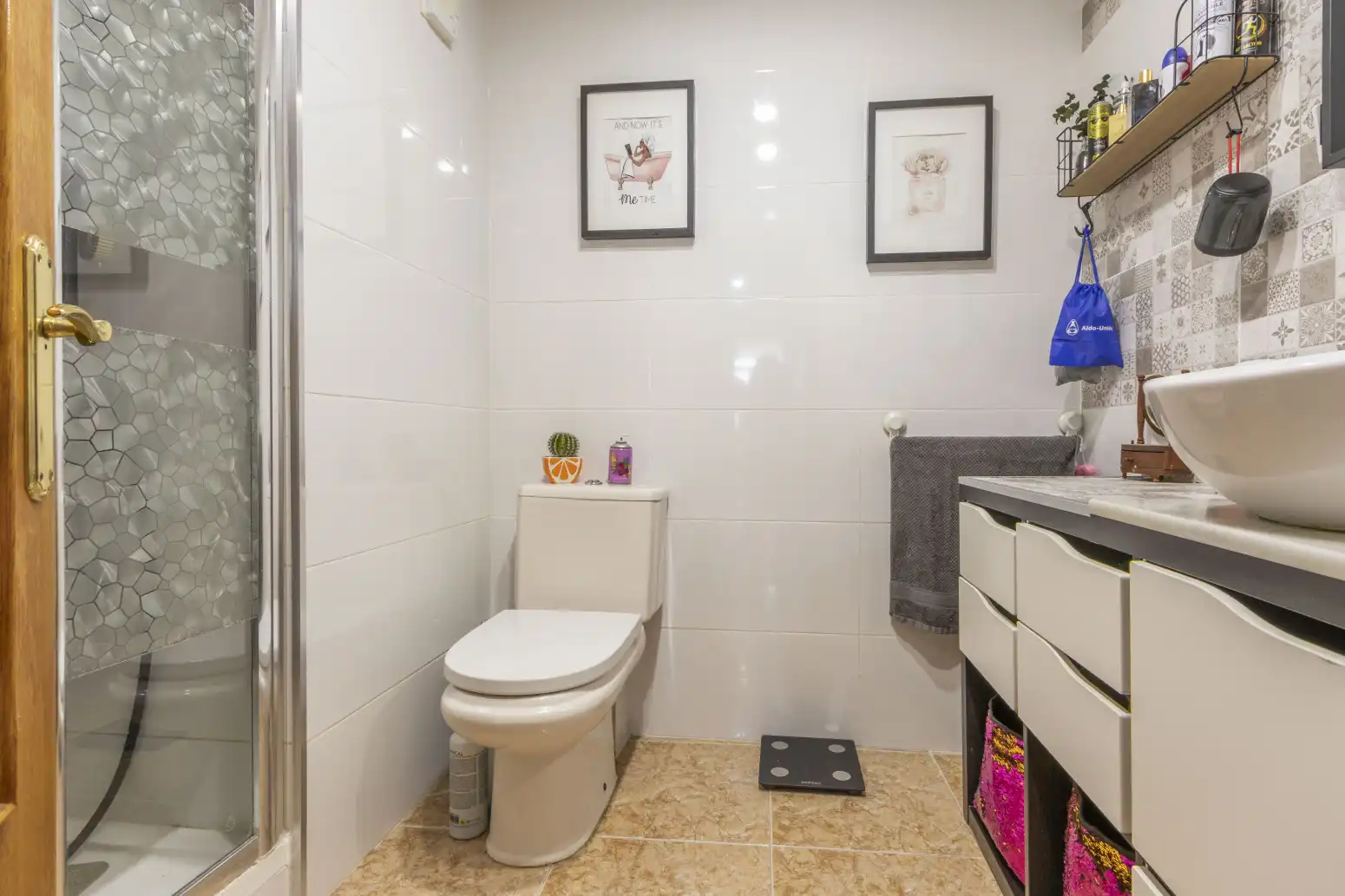 Baño de Piso en venta en Valencia con Aire acondicionado