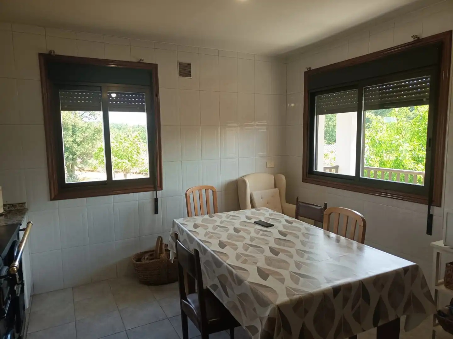 Menjador de Casa o xalet en venda en Sober amb Jardí privat, Terrassa i Moblat