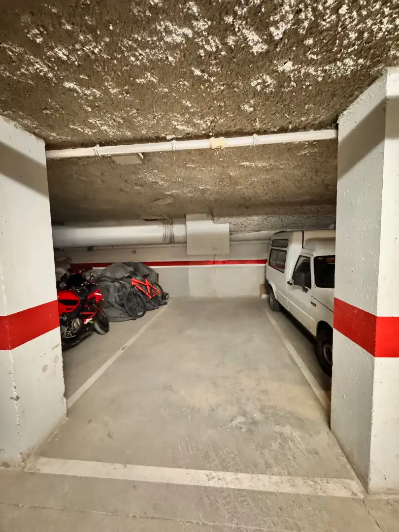 Parking de Apartamento en venta en Sabiñánigo con Calefacción, Terraza y Trastero
