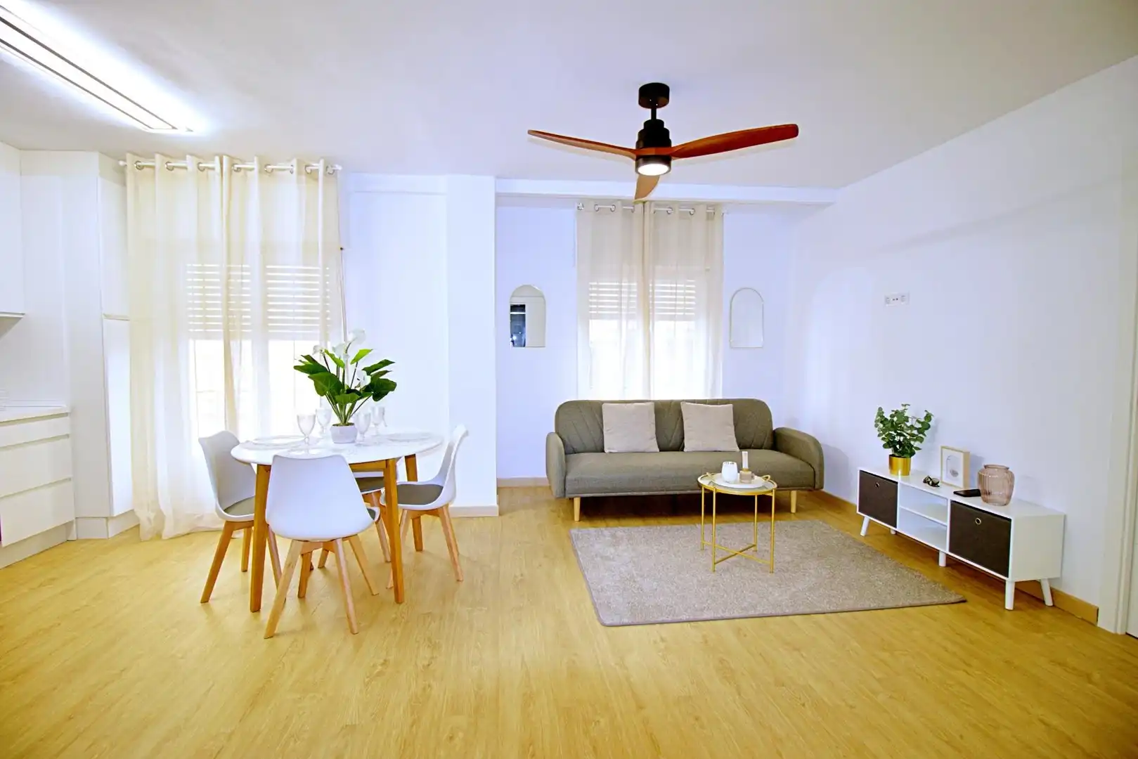 Piso con terraza en venta en Elche ciudad, imagen 2
