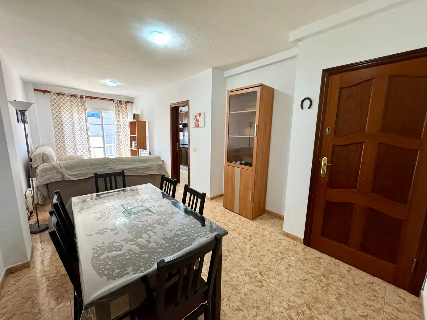 Habitación de Piso de alquiler en San Cristóbal de la Laguna con Trastero, Amueblado y Lavadora