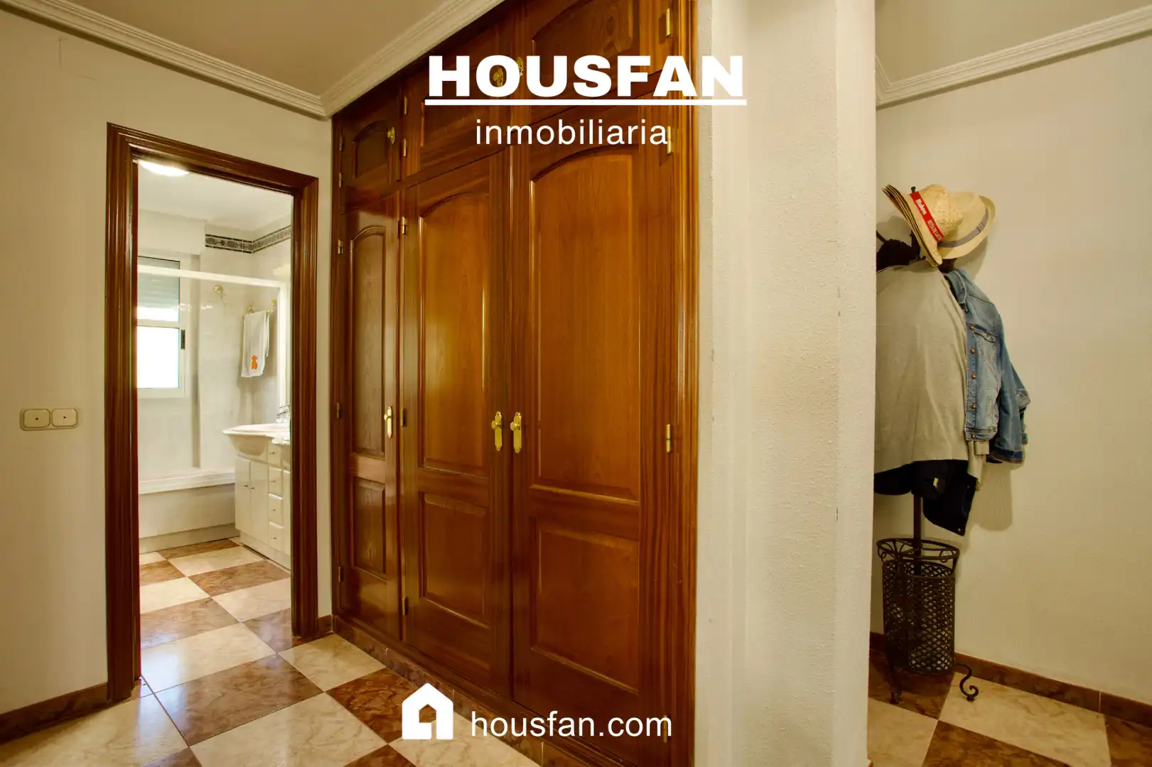 Exterior view of Houses for sale in Cáceres  with Air Conditioner, Heating and Private garden