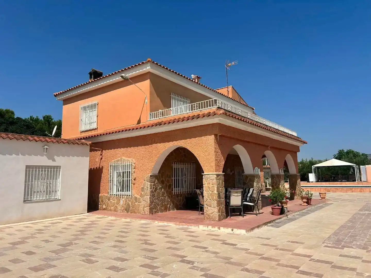 Exterior view of Houses for sale in Aspe  with Swimming Pool and Balcony