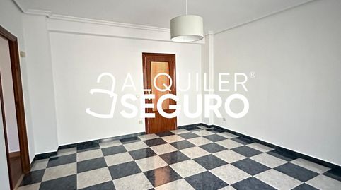 Foto 2 de Piso de alquiler en Rio Segre, Parque Ondarreta - Urtinsa, Alcorcón