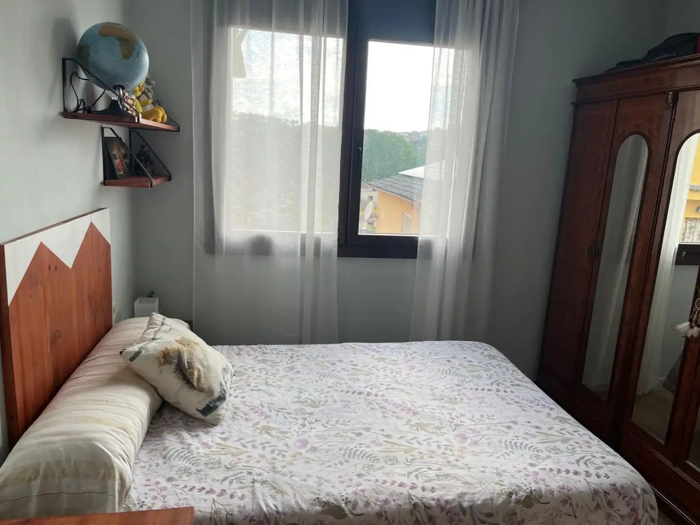 Habitación de Casa o chalet para compartir en Lliçà d'Amunt con Jardín privado, Terraza y Piscina