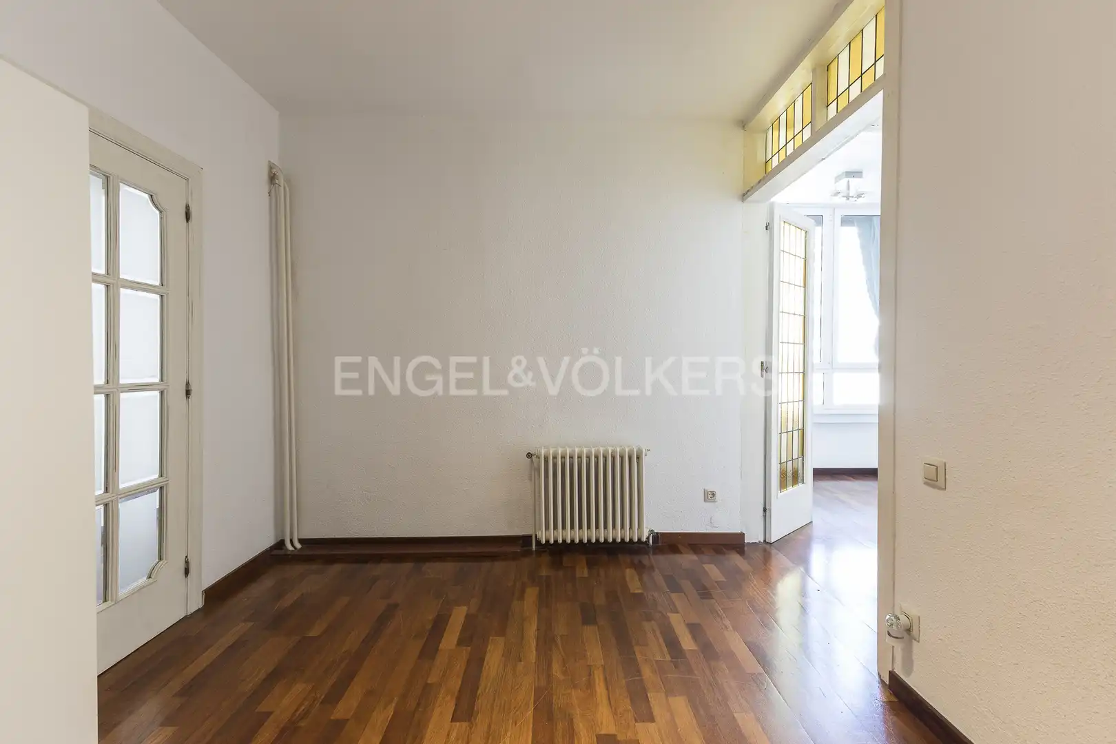 Sala de estar de Piso en venta en Barcelona con Calefacción y Parquet
