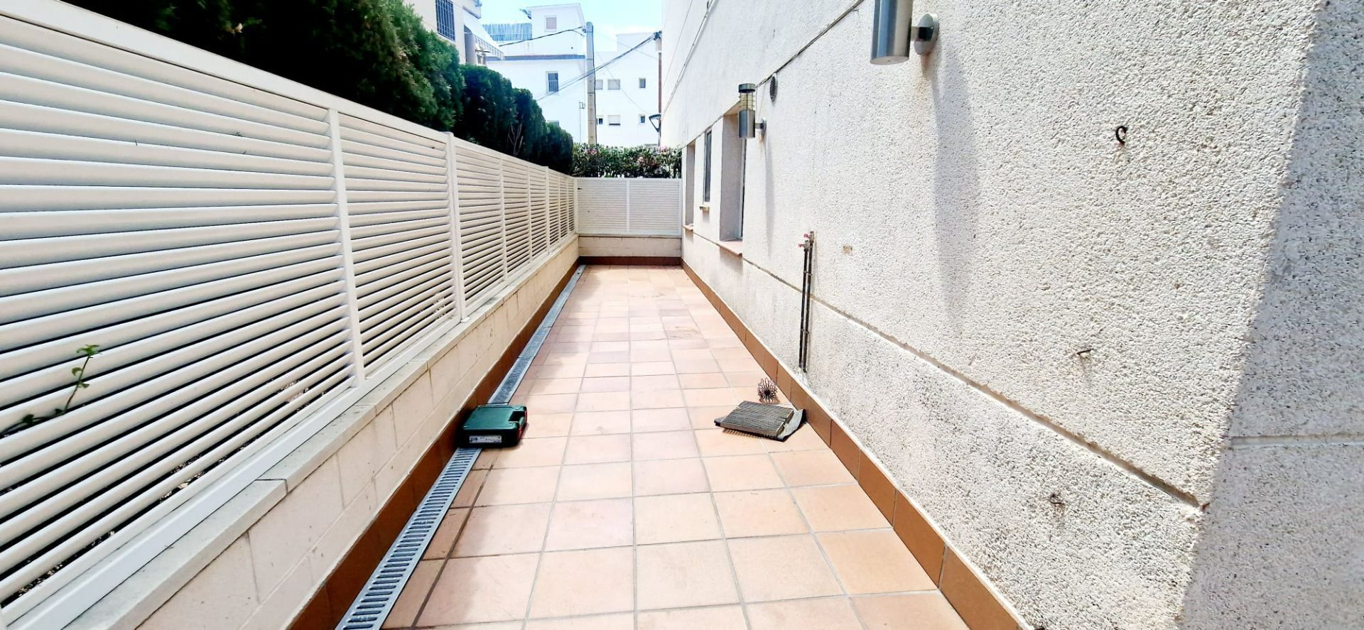 Vista exterior de Pis en venda en Calafell amb Aire condicionat, Calefacció i Jardí privat