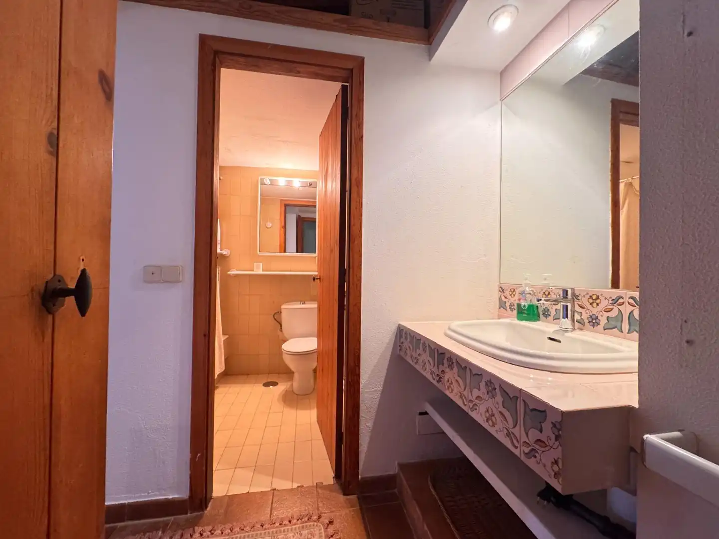 Baño de Casa o chalet en venta en Pontevedra Capital  con Calefacción, Jardín privado y Terraza