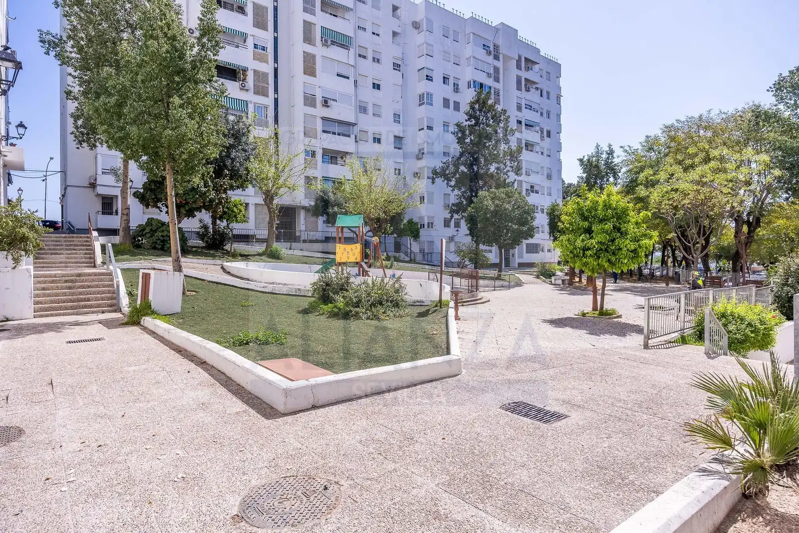 Vista exterior de Piso en venta en Camas con Aire acondicionado y Terraza
