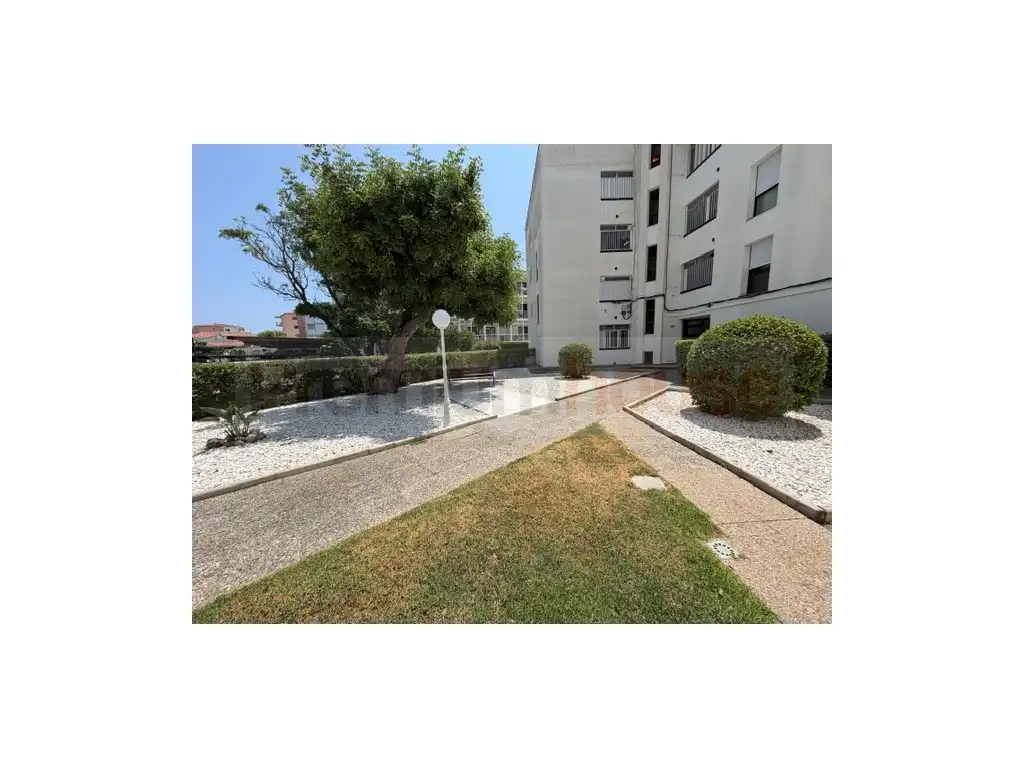 Flat for sale in Calle Acacies, imagen 2